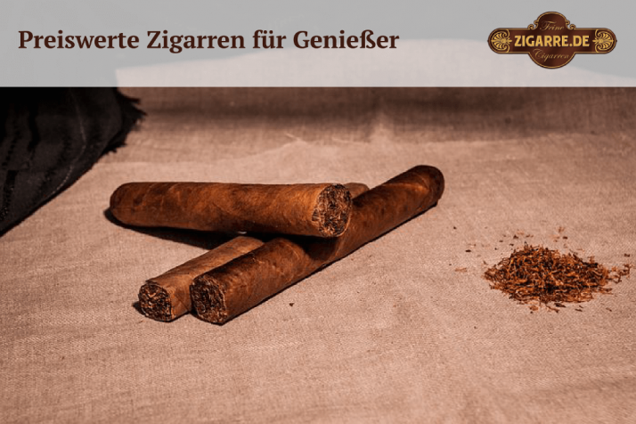 Preiswerte Zigarren liegen auf einem Tisch
